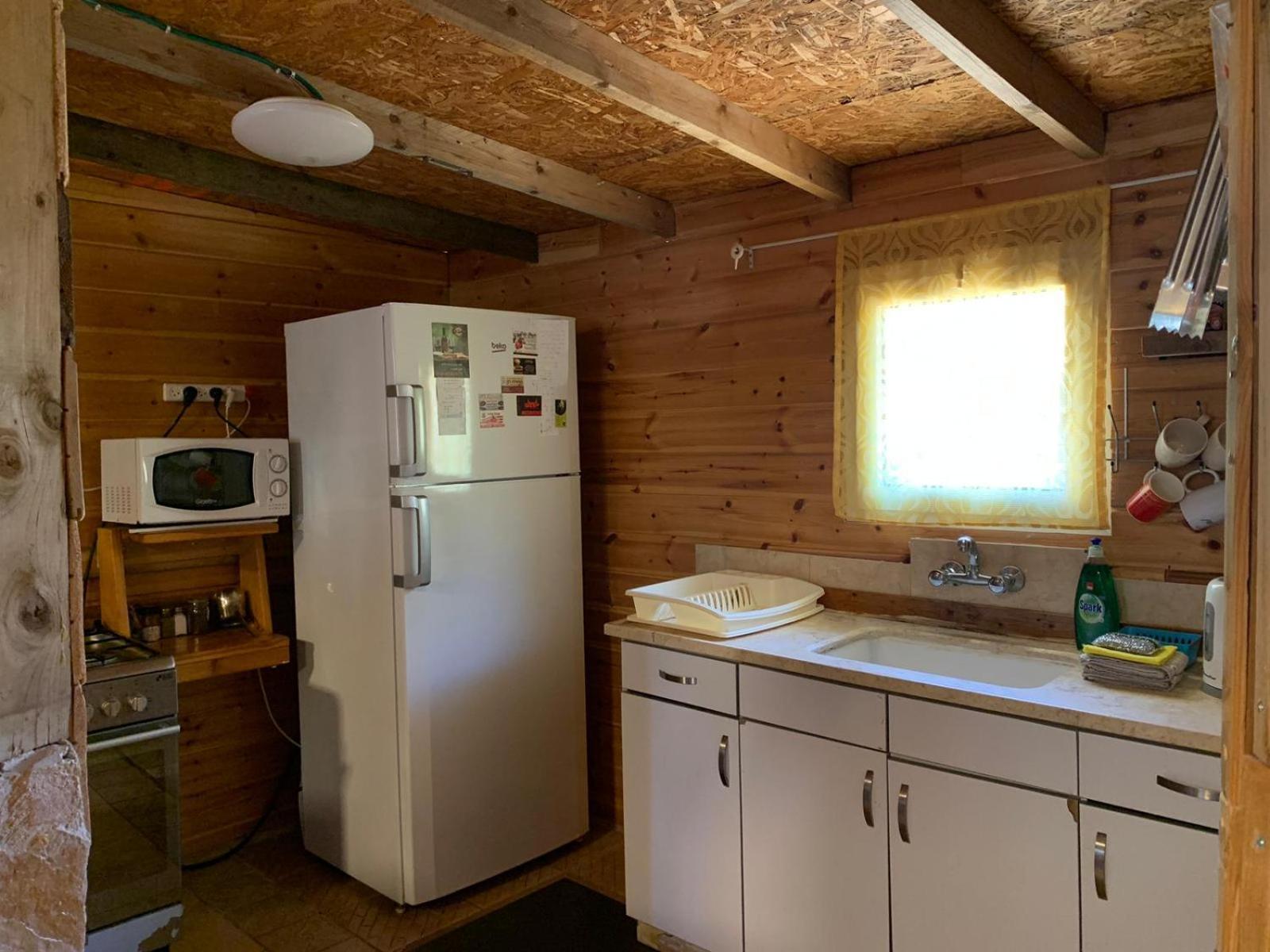 בקתת עץ בחורש במנות - דום גיאודזי - Wooden Cabin In Manot Zewnętrze zdjęcie