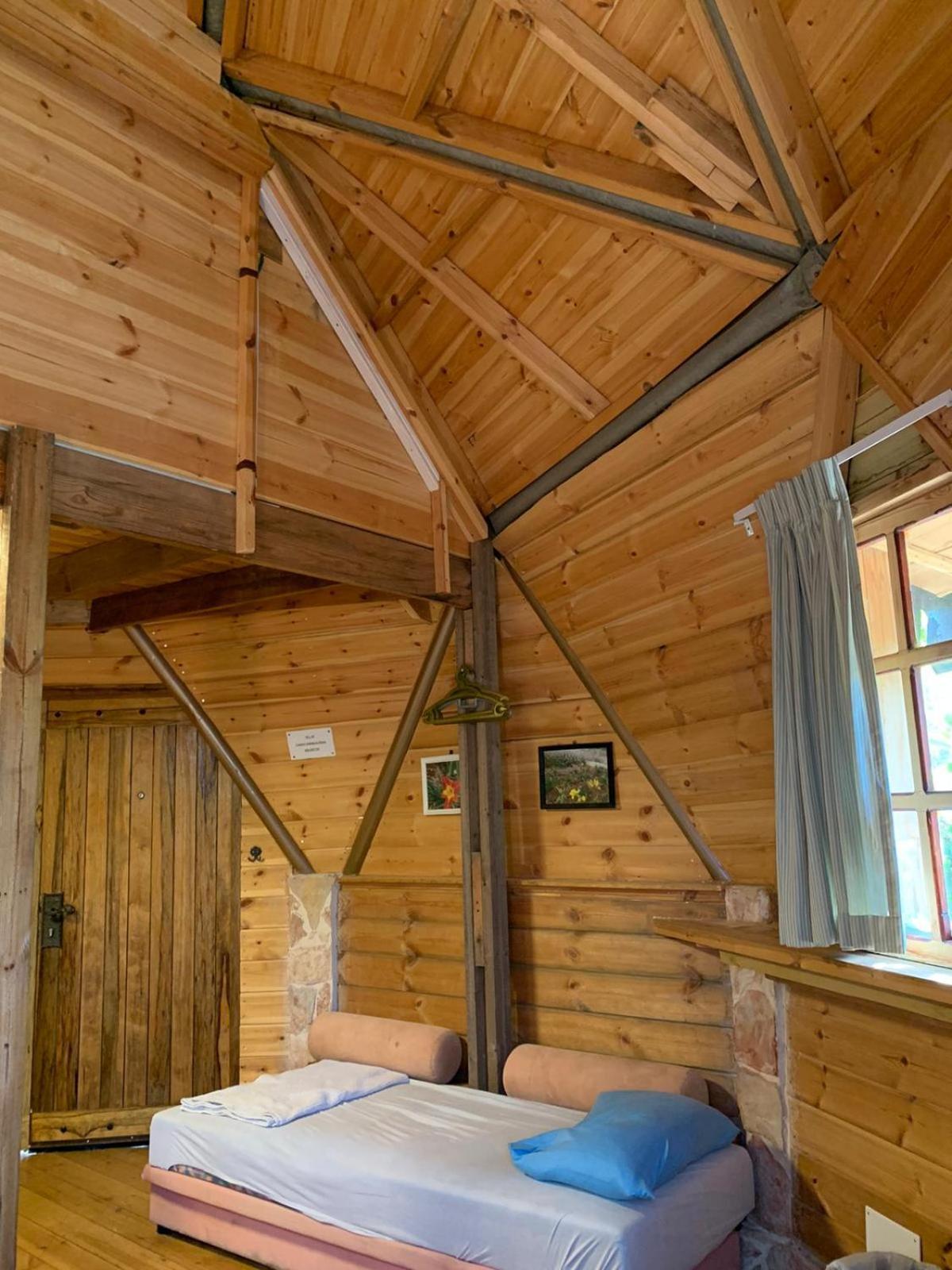 בקתת עץ בחורש במנות - דום גיאודזי - Wooden Cabin In Manot Zewnętrze zdjęcie