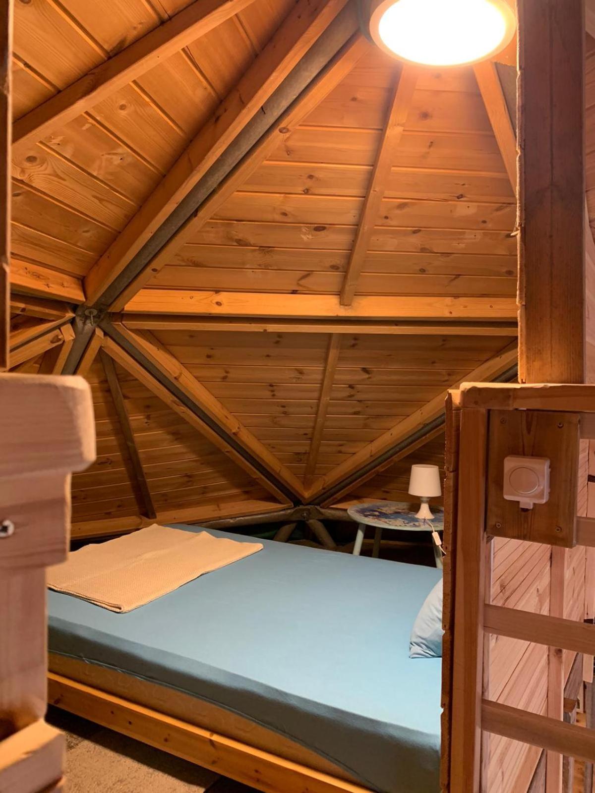 בקתת עץ בחורש במנות - דום גיאודזי - Wooden Cabin In Manot Zewnętrze zdjęcie